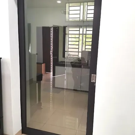 Batu Pahat Karaoke Lawnview Tvbox Bbq Villa Bagian luar foto