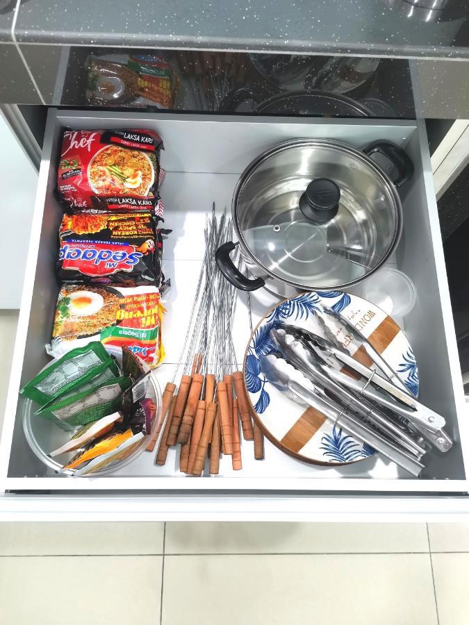 Karaoke Lawnview Tvbox Bbq Villa *