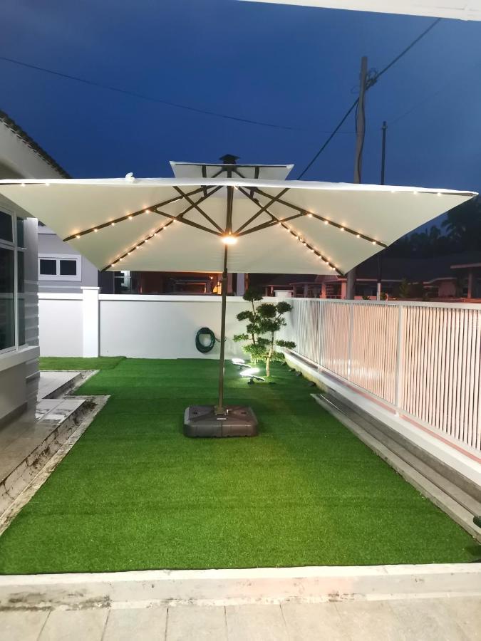 Karaoke Lawnview Tvbox Bbq